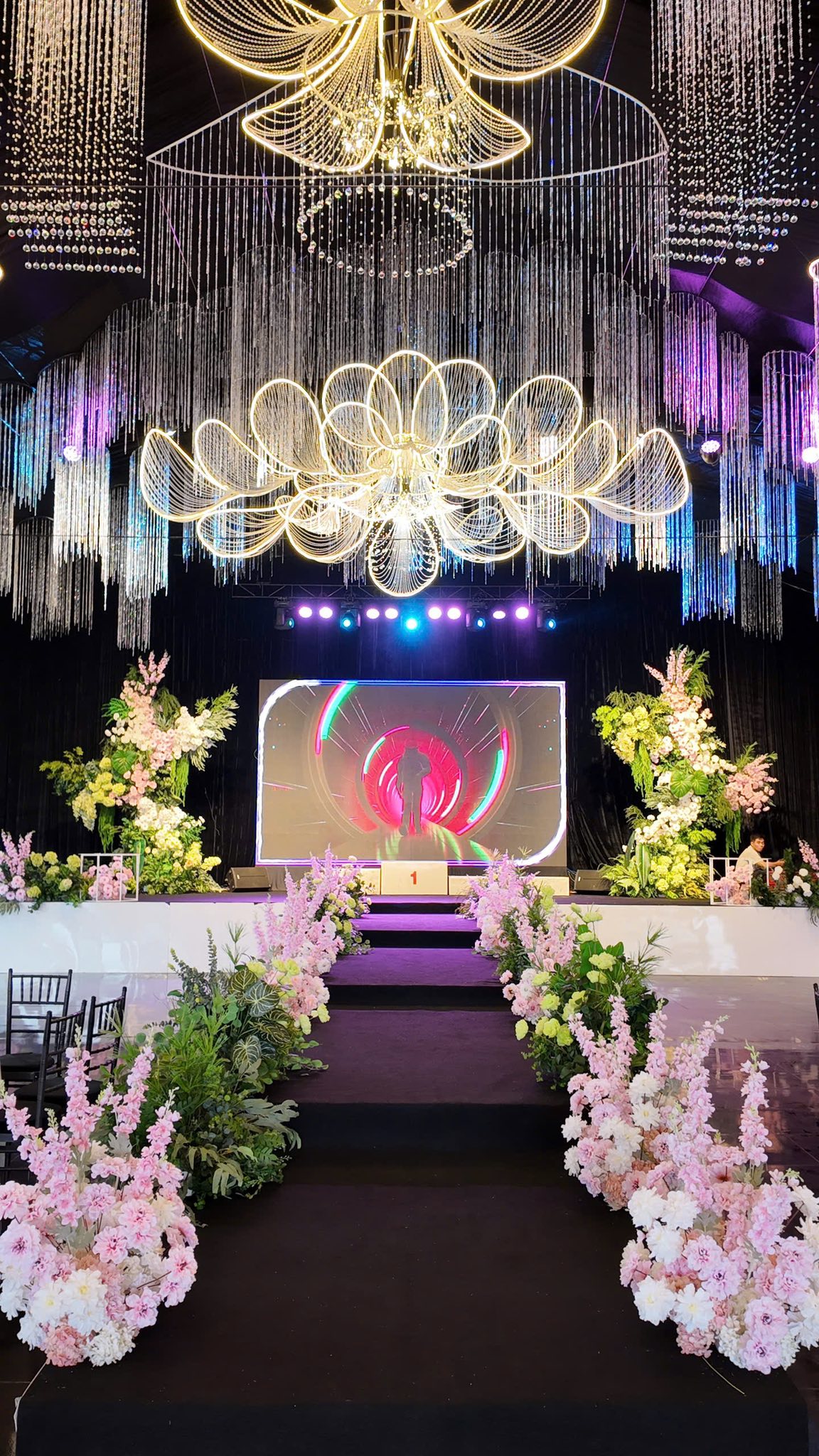 RẠP SK + BÀN GHẾ